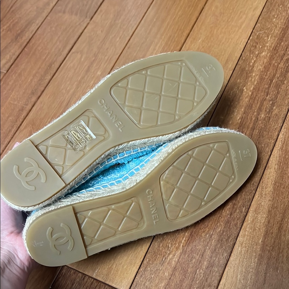 New CHANEL turquoise espadrilles size 37 - Picture 8 of 9